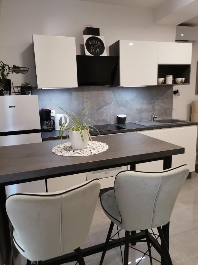 Appartement Cave With Free Parking Pula