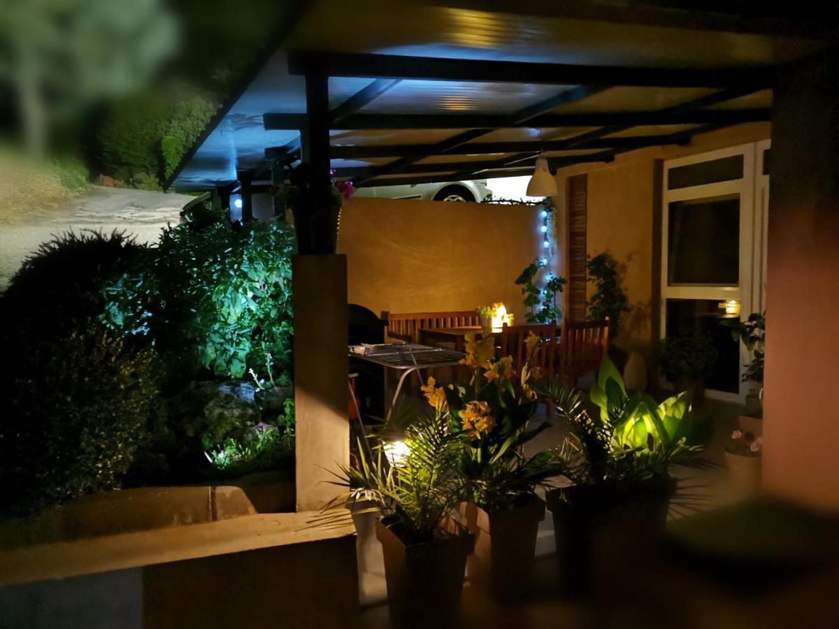 Cave With Free Parking Appartement
